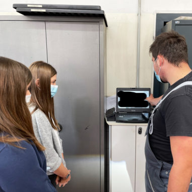 Einblicke in die Arbeit eines KFZ-Mechatronikers