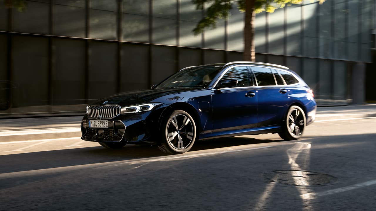 https://www.voegl.de/wp-content/uploads/2023/07/BMW-3er-Touring.jpg
